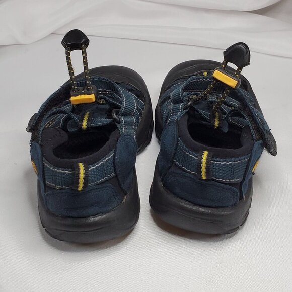 Keen Little Kids Youth Newport H2 Closed Toe Sandals Size 10 Navy & Yellow Shoes - Picture 8 of 10
